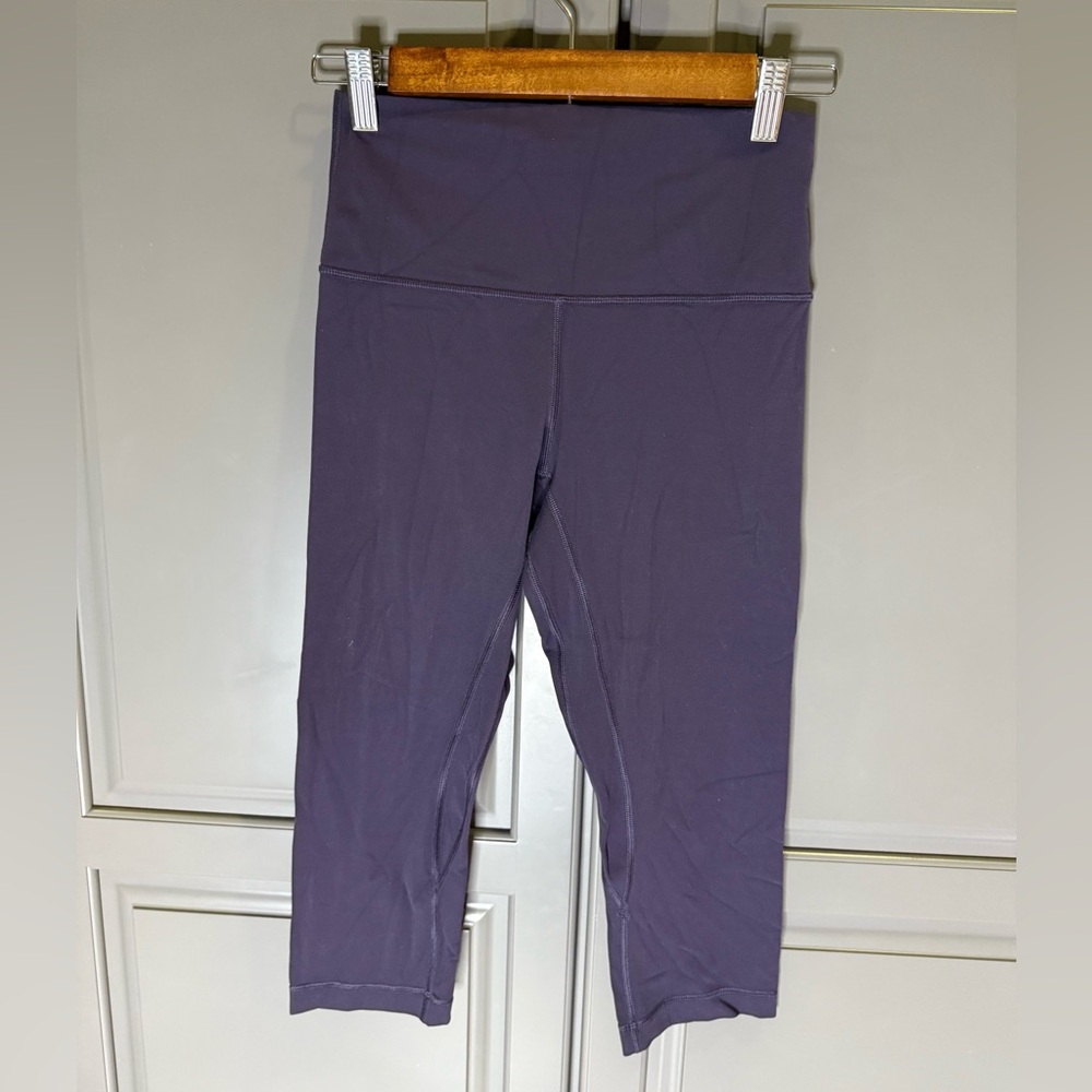 Lululemon Align High Rise Crop 17” - like new - size 4